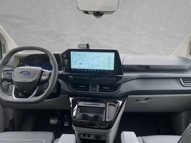 Ford Tourneo Custom view 4