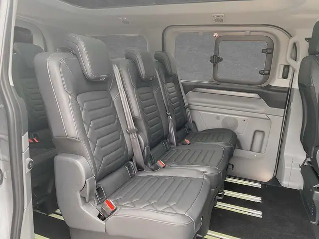 Ford Tourneo Custom view 5