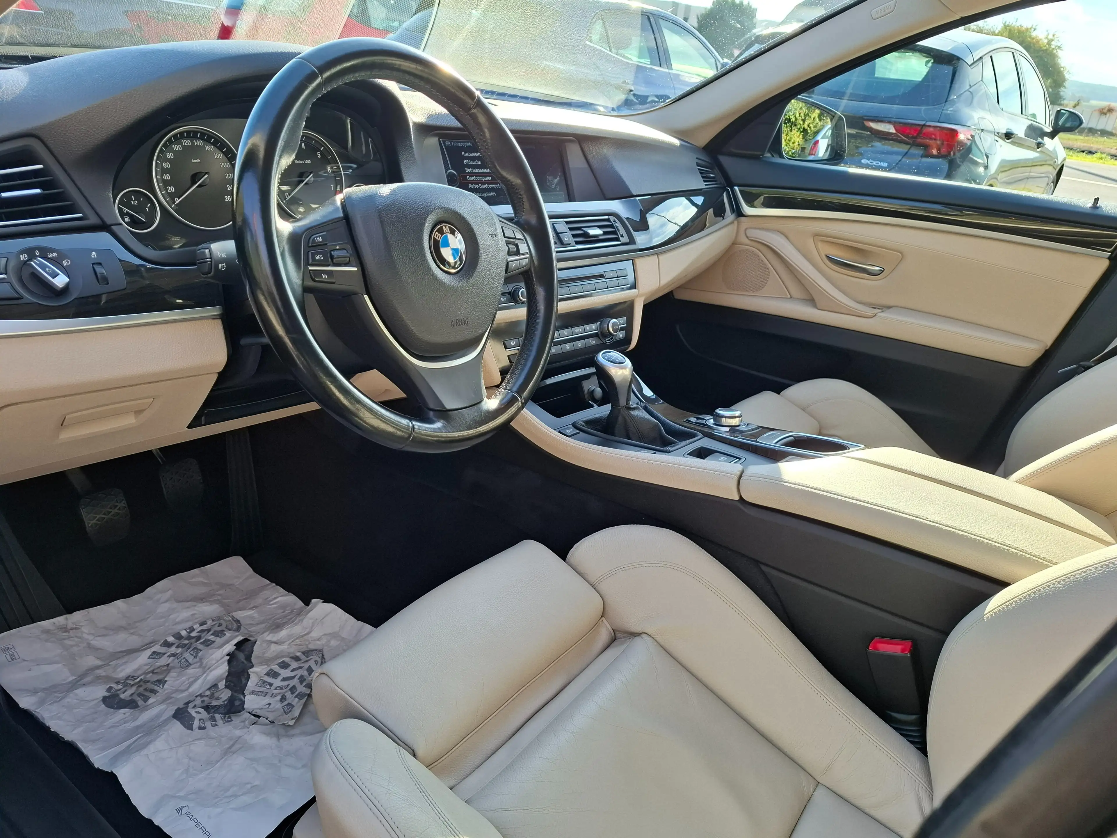 BMW 528 528 i in Kürze verfügbar — photo 9