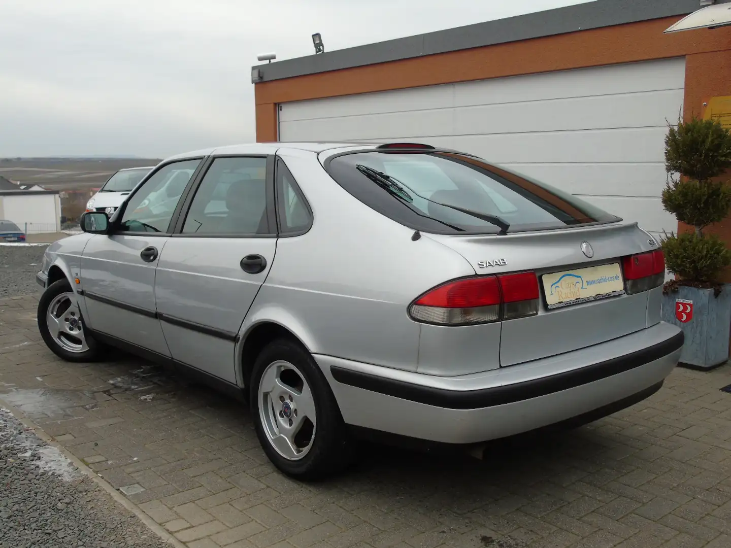 Saab 900 2.3i SE*VOLLLEDER*8 FACH BEREIFT*VOLLFAHRBEREIT... Grijs - 1