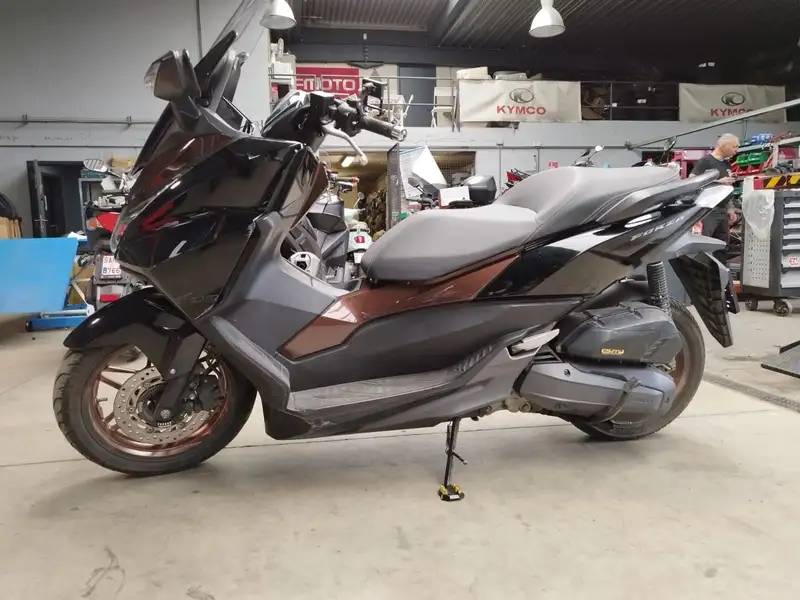 Honda Forza 125 - foto 3