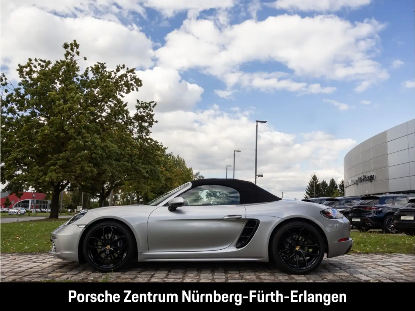 Porsche Boxster 718 Style Edition SportChrono Abstandsregel Silber - 2