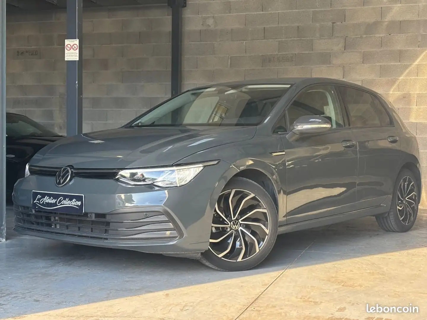 Volkswagen Golf 1.5 TSI CARPLAY ATTELAGE CAMERA DE RECUL GARANTIE 12 MOIS Gris - 1