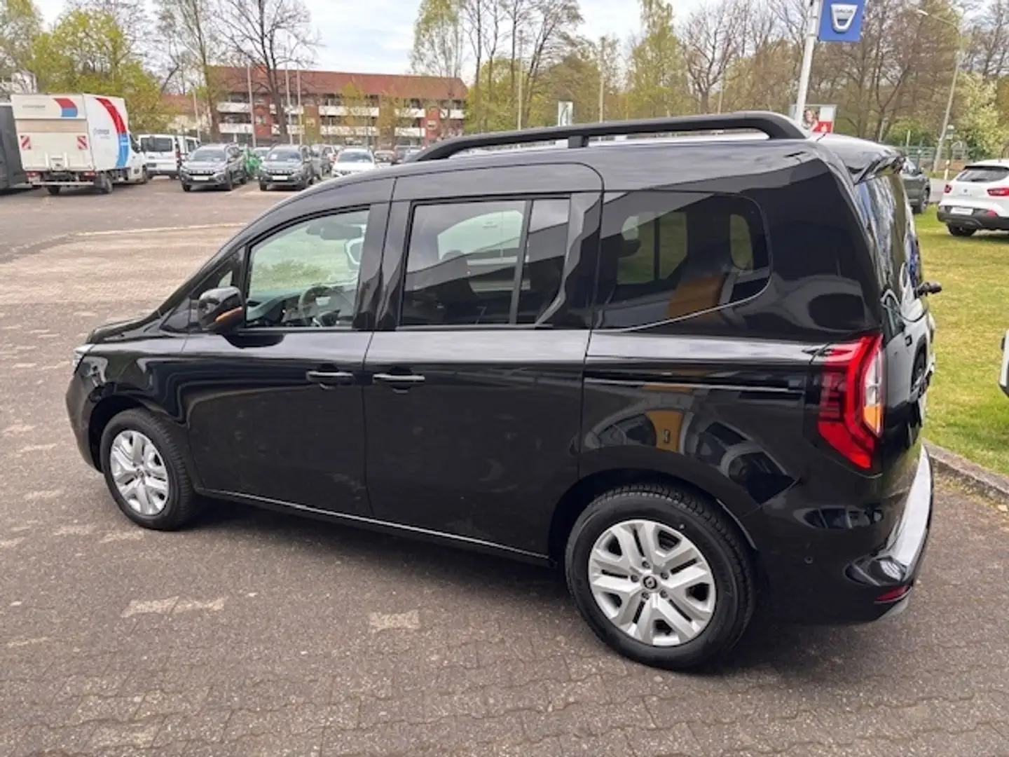 Renault Kangoo 3 Techno TCe 130 EDC Negro - 2