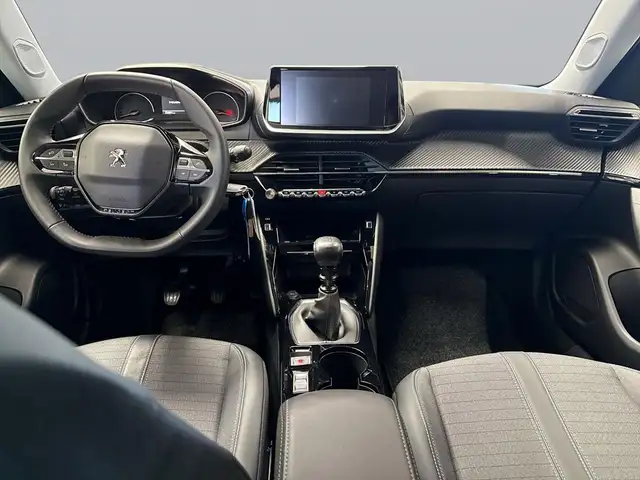 Peugeot 2008 view 11
