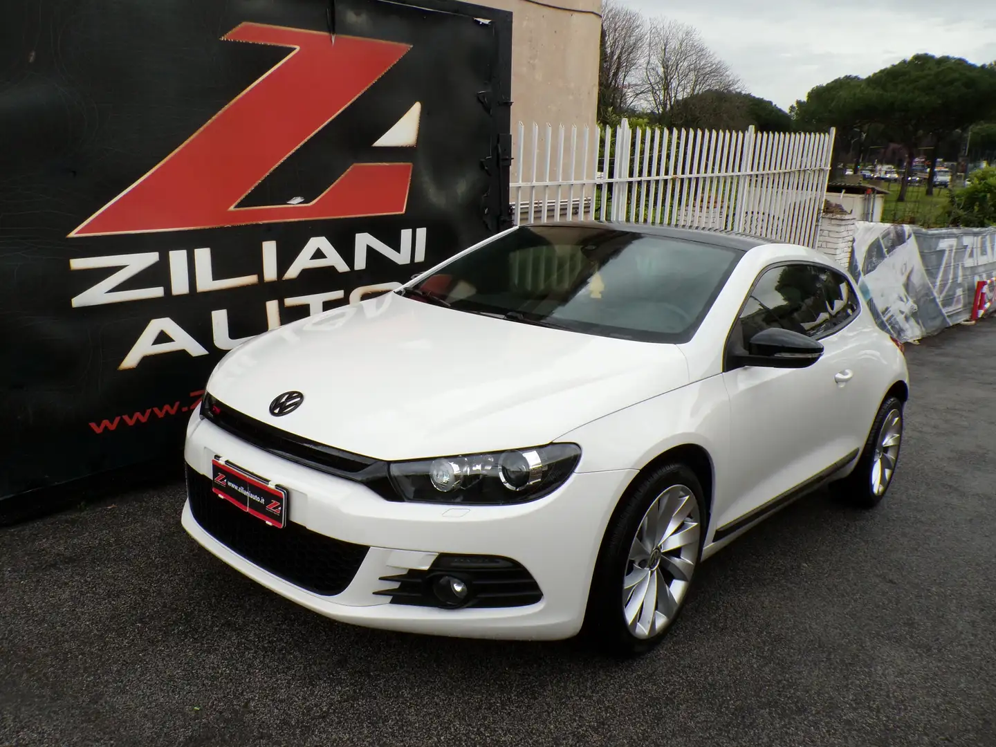 Volkswagen Scirocco 2.0 tdi 170cv dsg ..PELLE TOTALE..NAVI..C.DA 18 Білий - 1