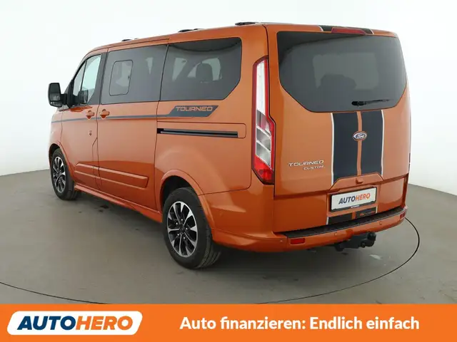 Ford Tourneo Custom view 4