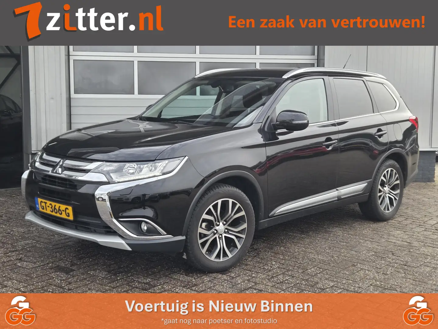Mitsubishi Outlander 2.0 Executive Edition, 7-Persoons, Trekhaak Negro - 1