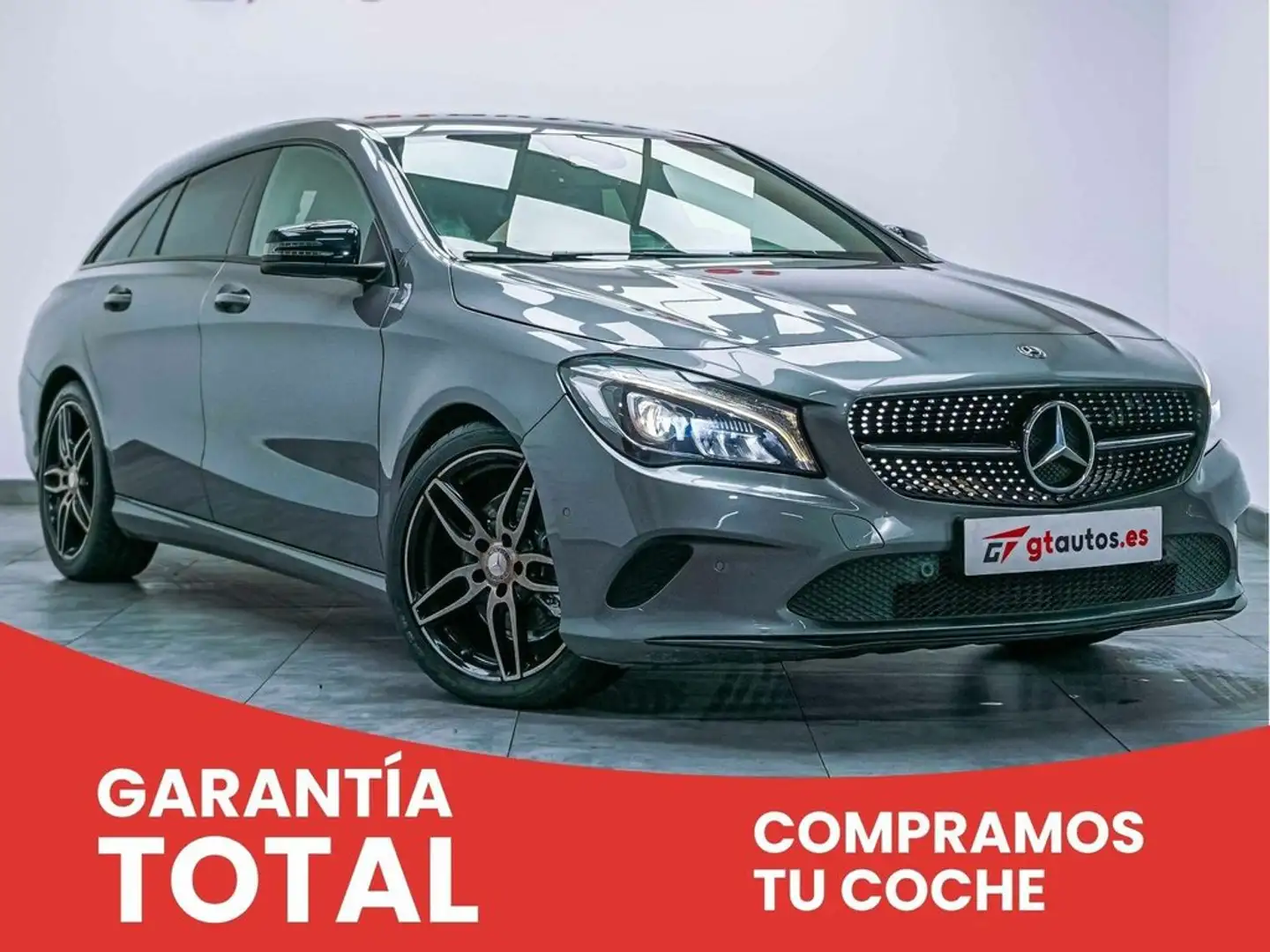 Mercedes-Benz CLA 200 200d URBAN 136CV Grijs - 1