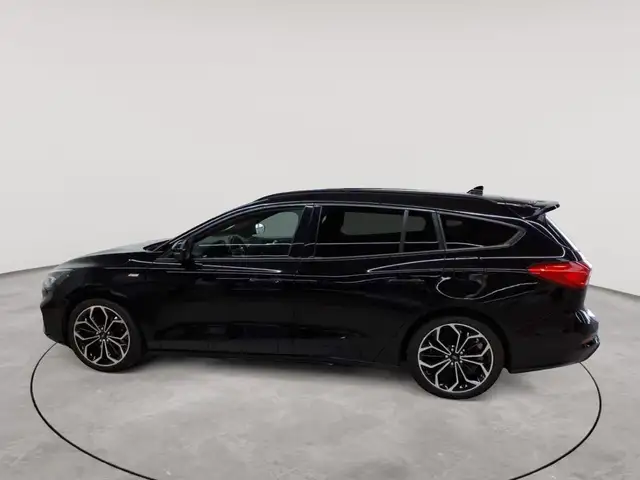 Ford Focus view 6