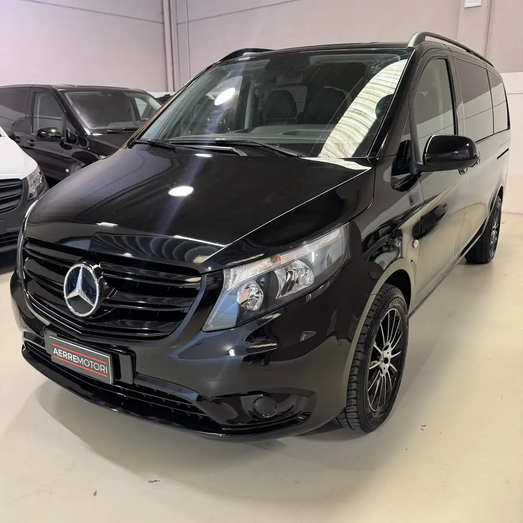 Mercedes-Benz Vito 114 Tourer Select Long 9P Automatico Interni Pelle Schwarz - 1