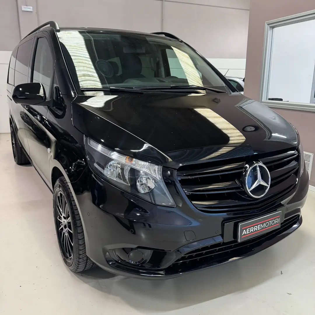 Mercedes-Benz Vito 114 Tourer Select Long 9P Automatico Interni Pelle Schwarz - 2