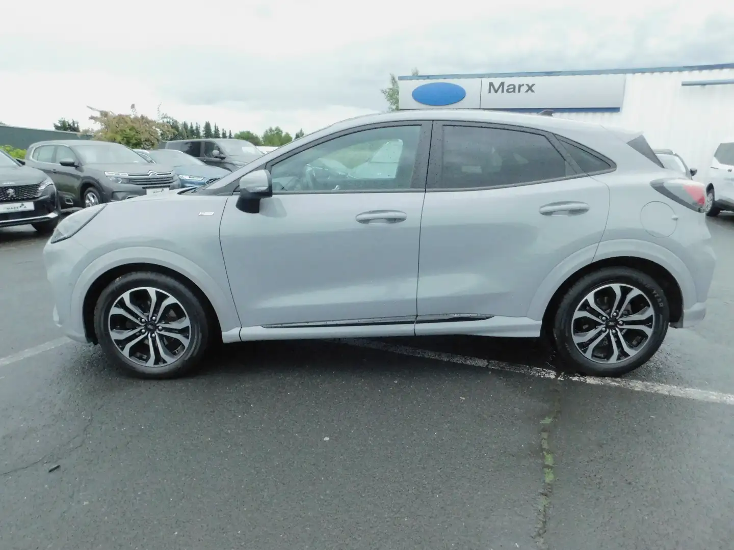 Ford Puma Hybrid ST-Line X Grau - 2