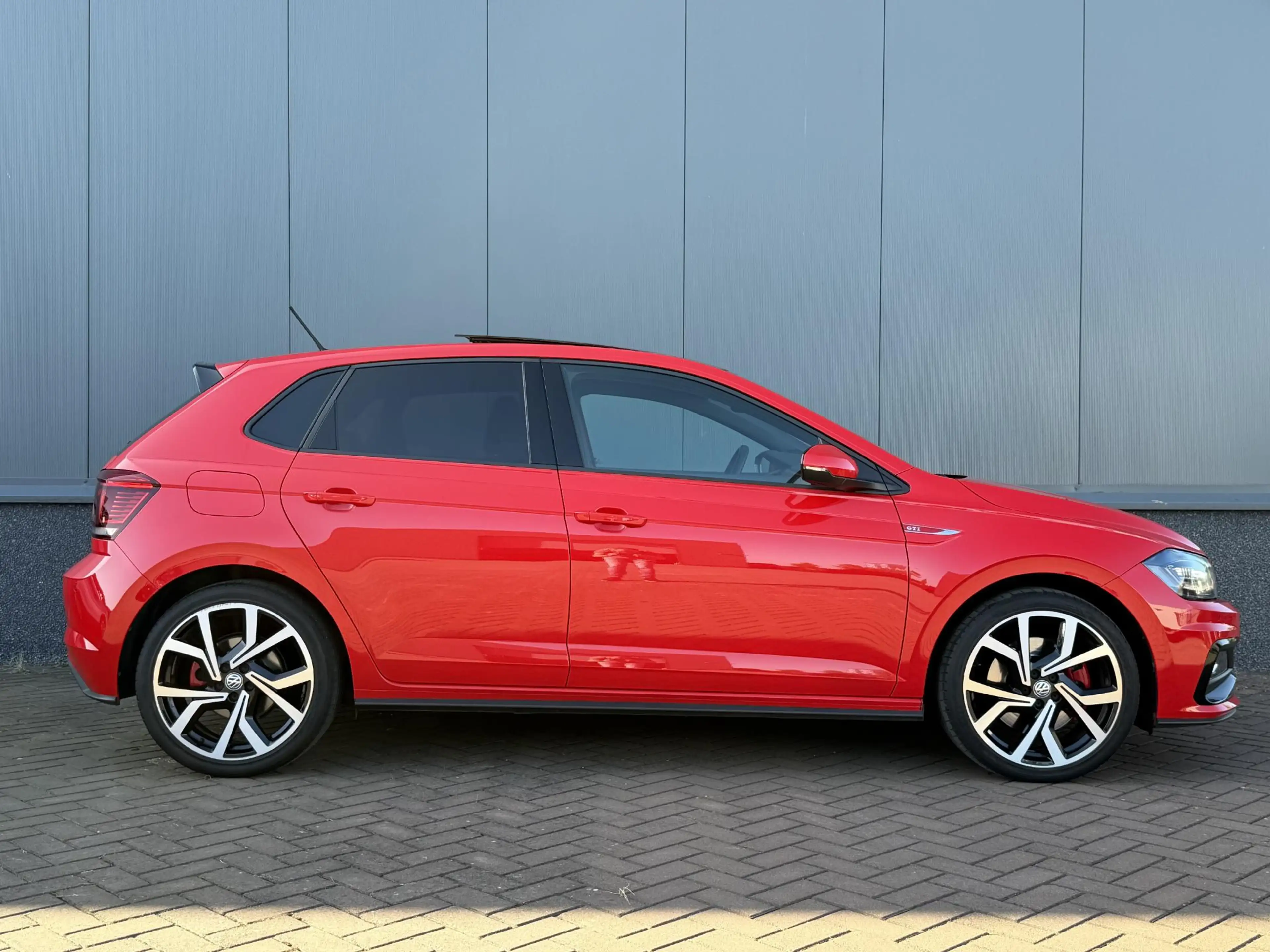 Volkswagen Polo GTI 2.0 TSI PANO | BEATS | VIRTUAL — photo 8