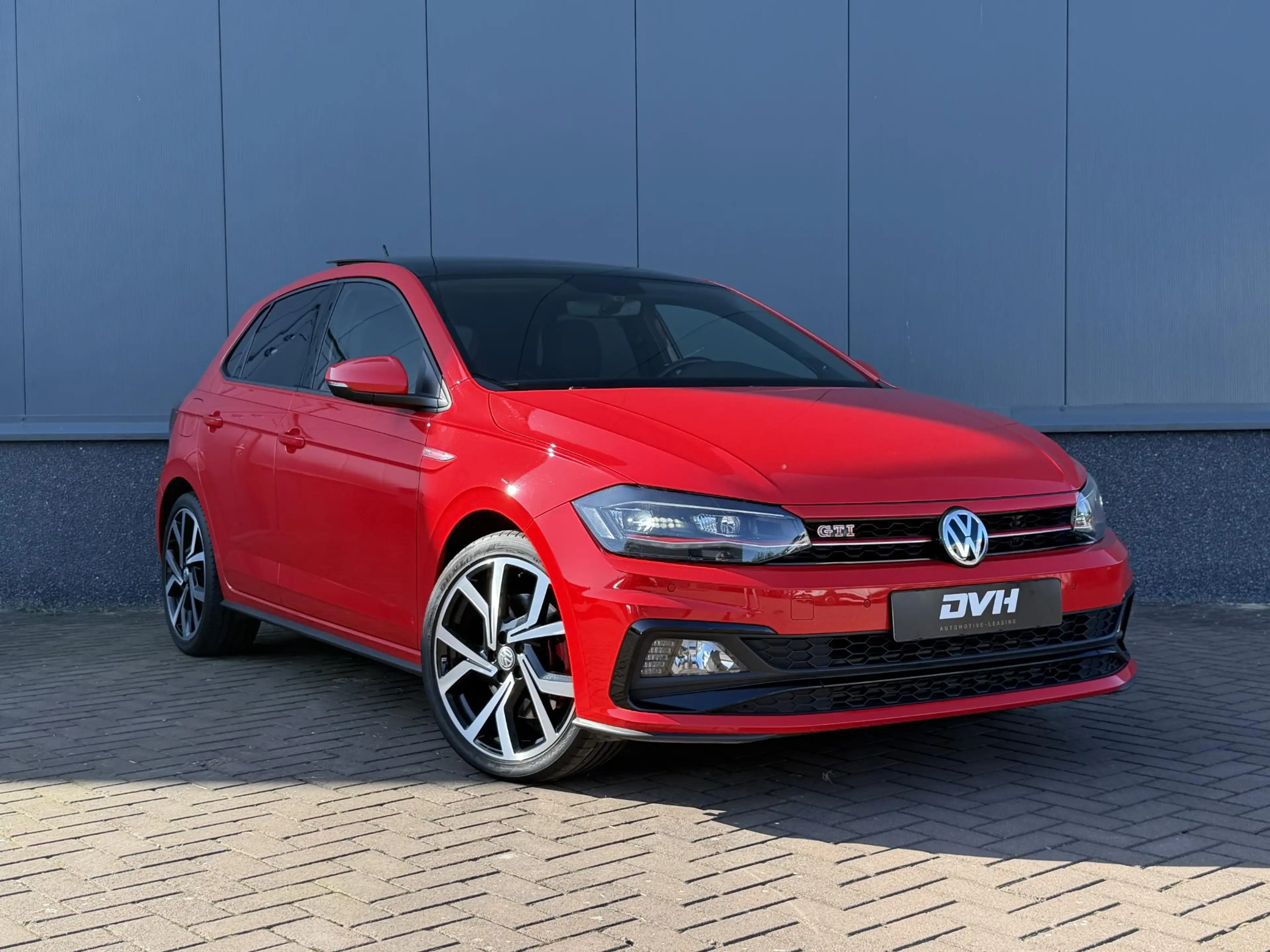 Volkswagen Polo GTI 2.0 TSI PANO | BEATS | VIRTUAL — photo 3