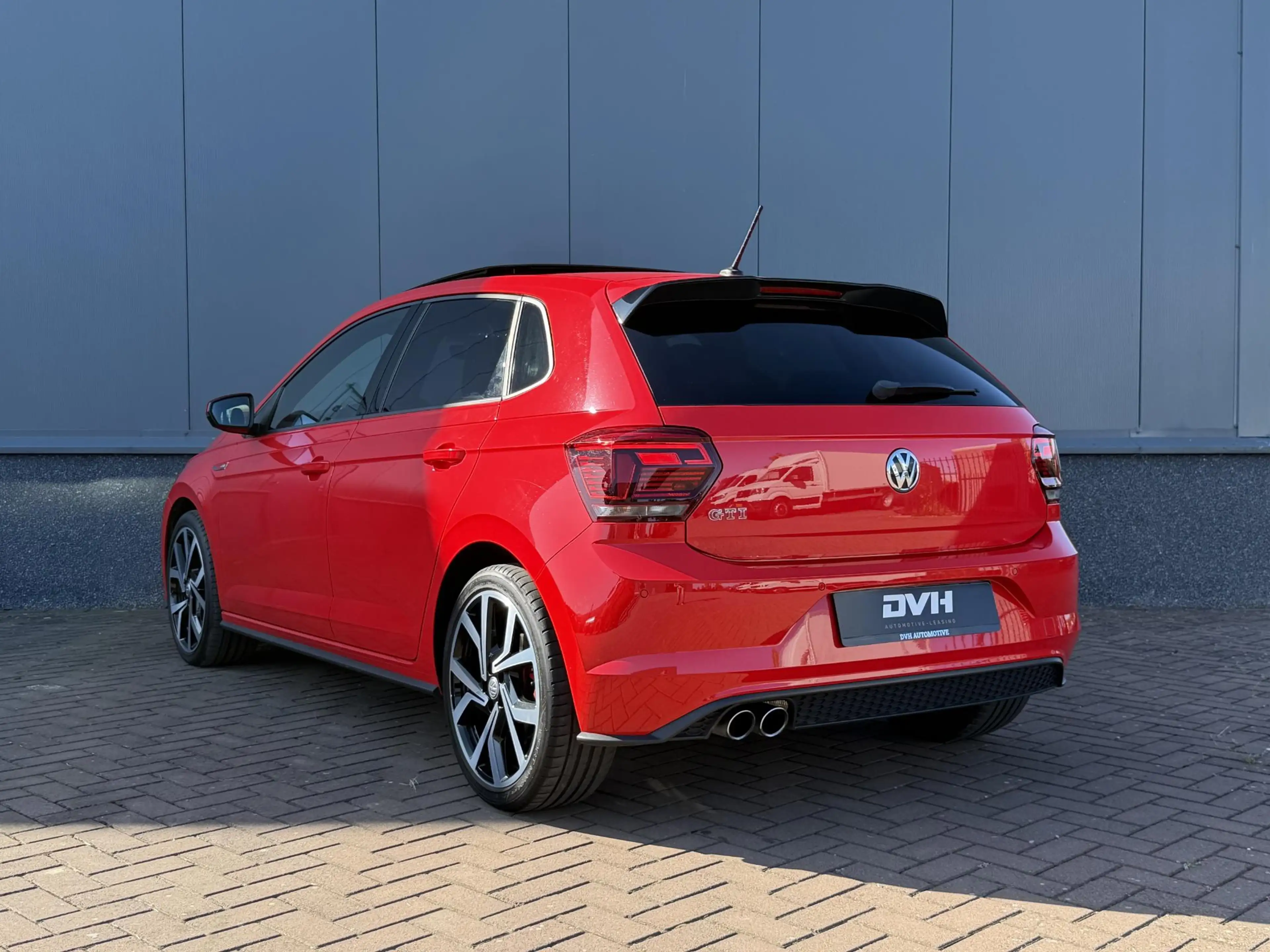Volkswagen Polo GTI 2.0 TSI PANO | BEATS | VIRTUAL — photo 4
