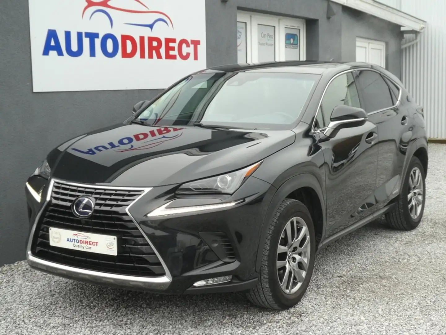 Lexus NX 300h 2.5i AWD Executive Cuir, Navi, Pano, Camera, PDC Zwart - 1