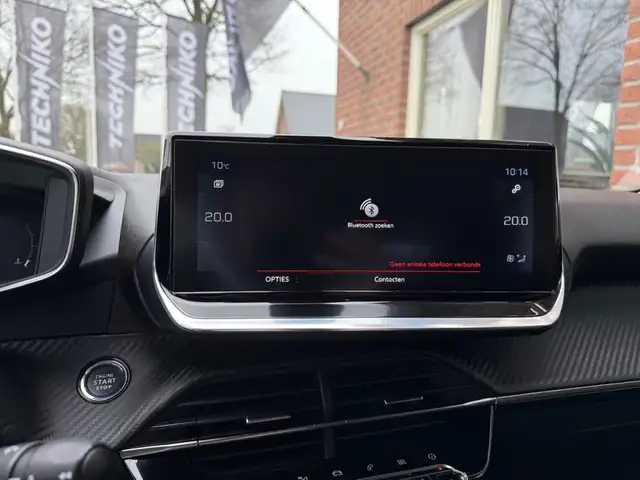 Peugeot 2008 view 19