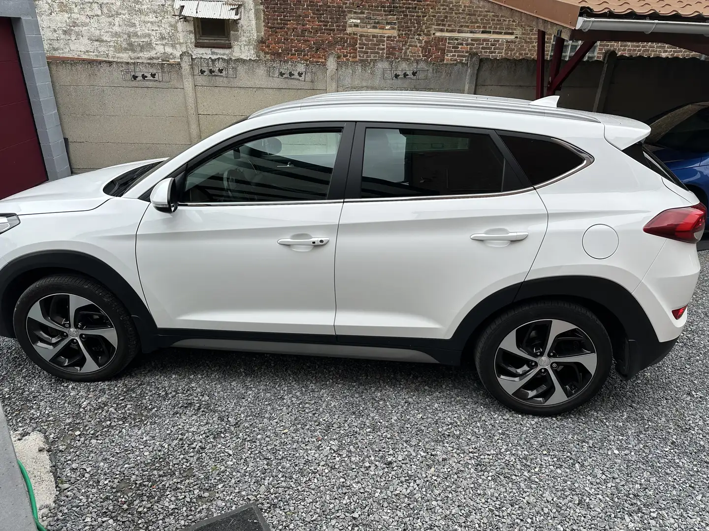 Hyundai TUCSON 1.7 CRDi 115 2WD Executive - 2