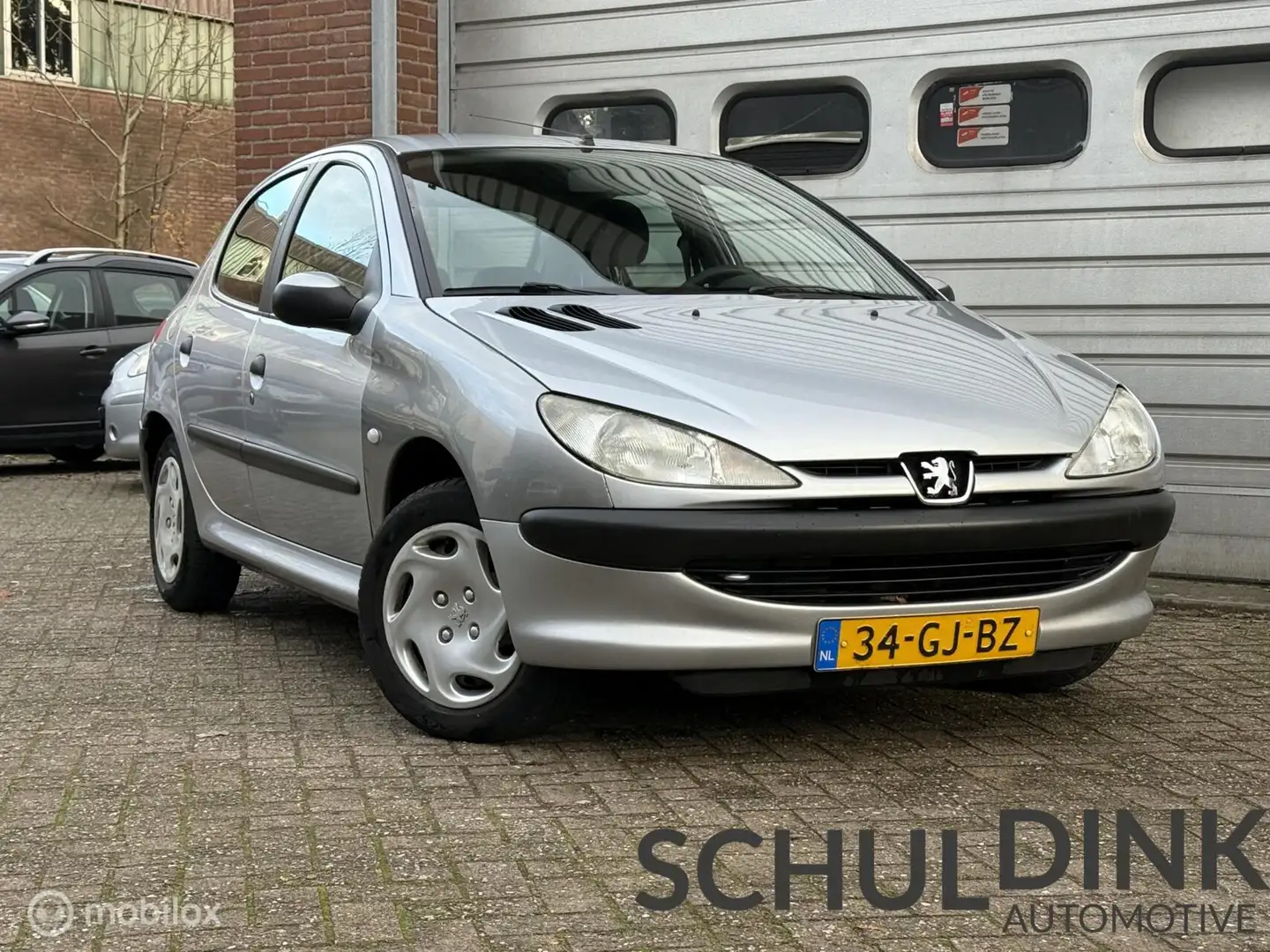 Peugeot 206 1.4 XT AUTOMAAT|TREKHAAK|ELEKTRISCHE RAMEN Grau - 1