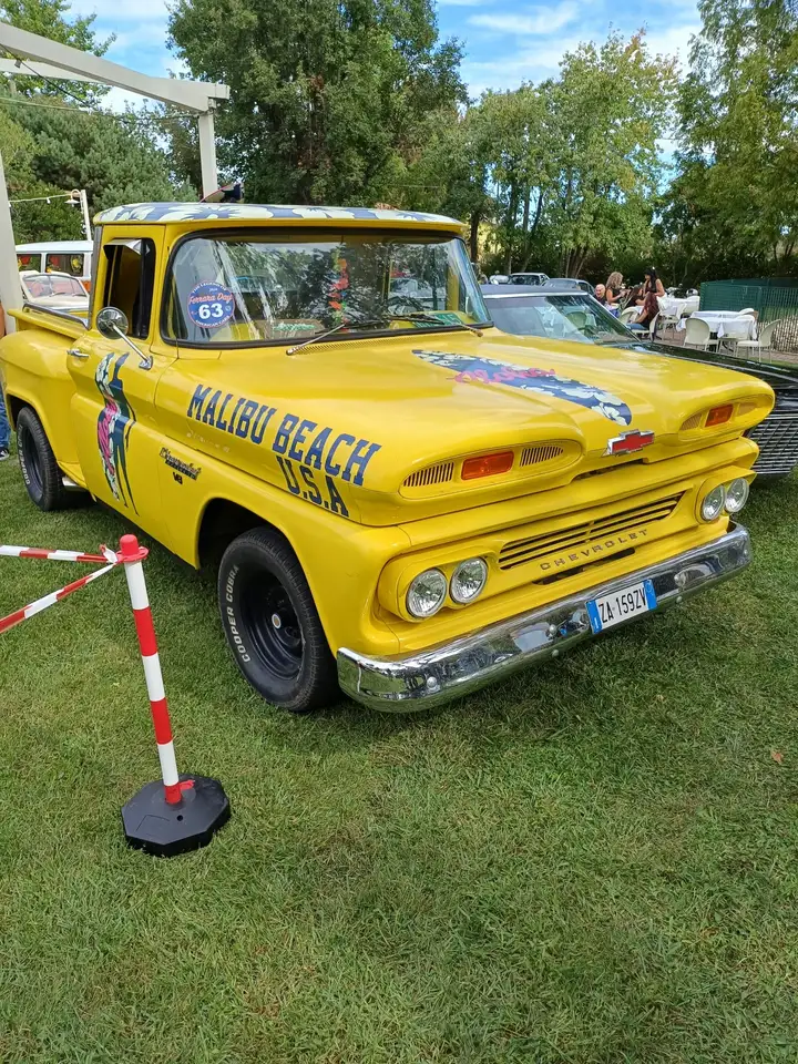 Chevrolet APACHE, foto 2