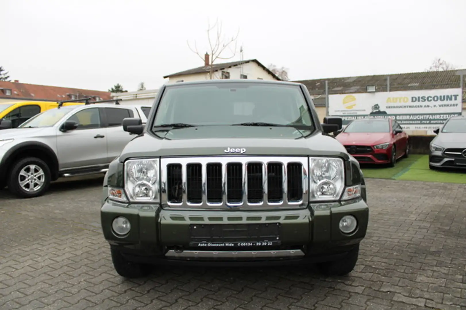 Jeep Commander 3.0 V6 CRD Limited *AHK*VOLL*7-Sitzer* Grün - 2