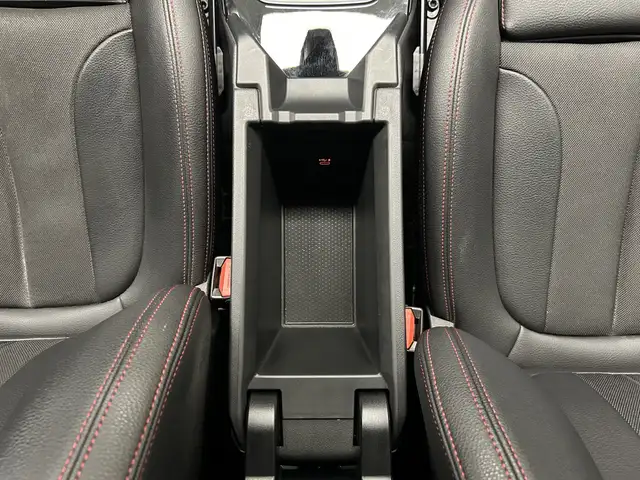 BMW 1 Series view 19