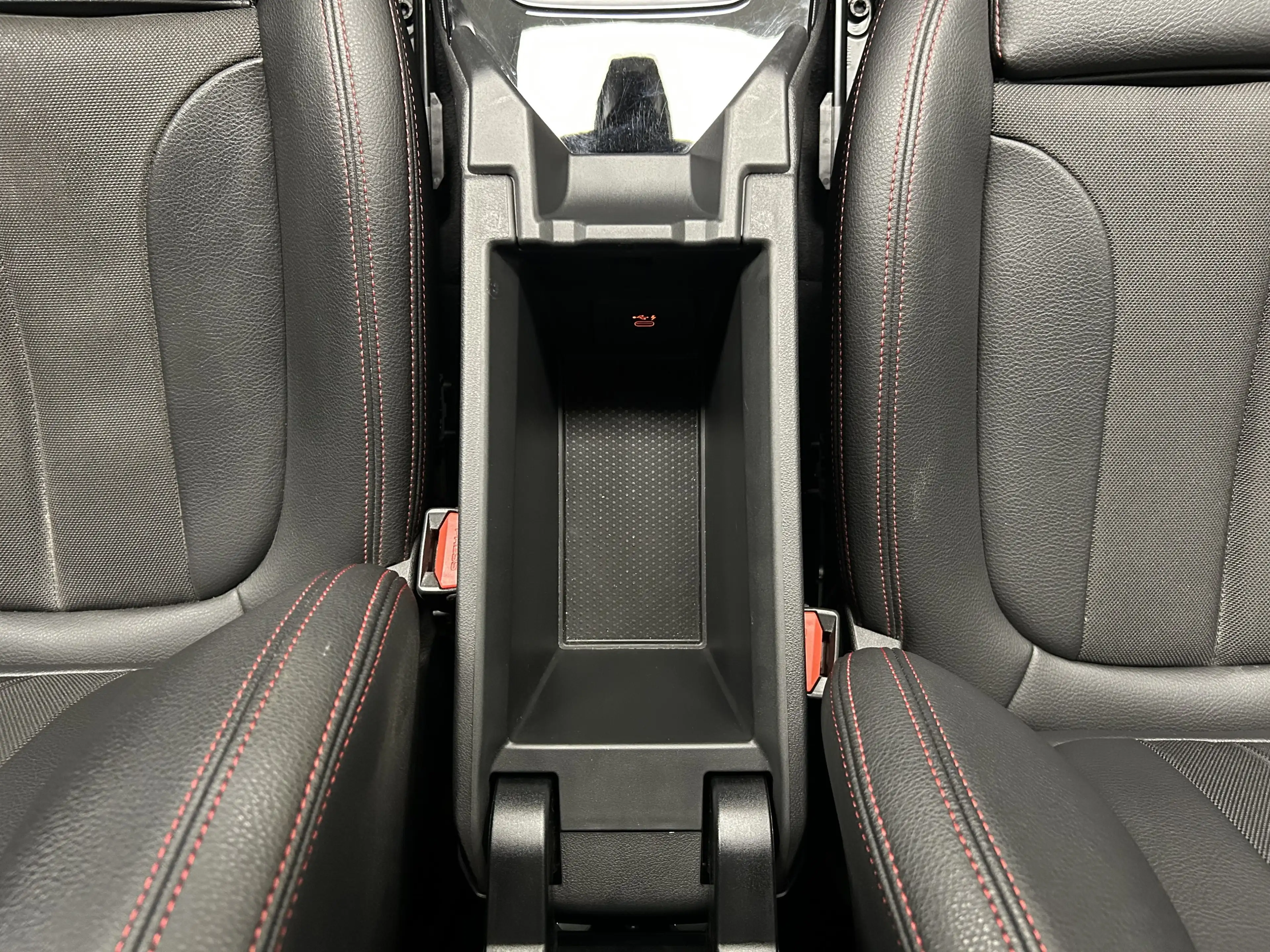 BMW 128 ti Hatch — photo 19