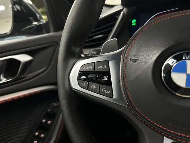 BMW 1 Series view 24