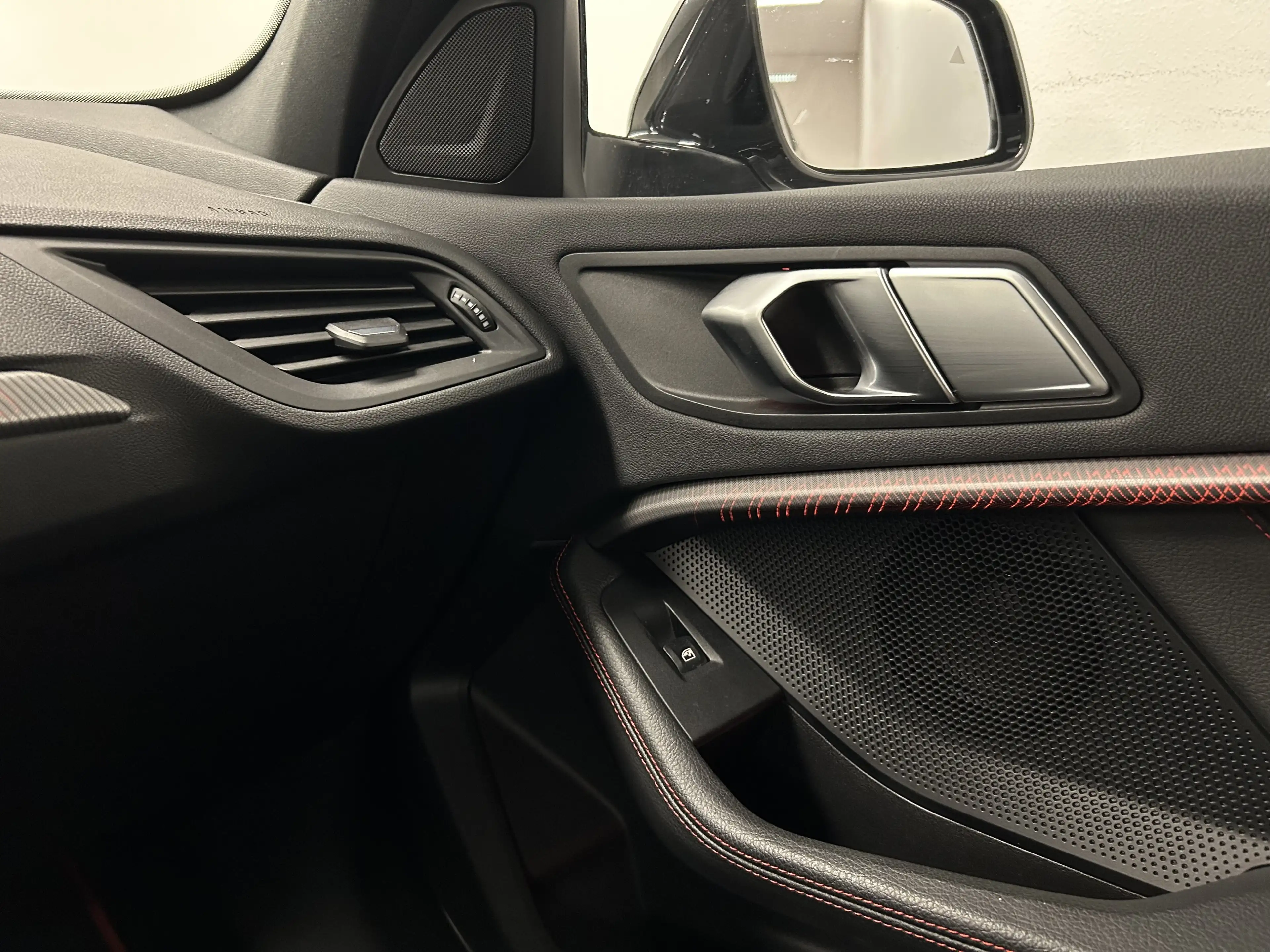 BMW 128 ti Hatch — photo 37