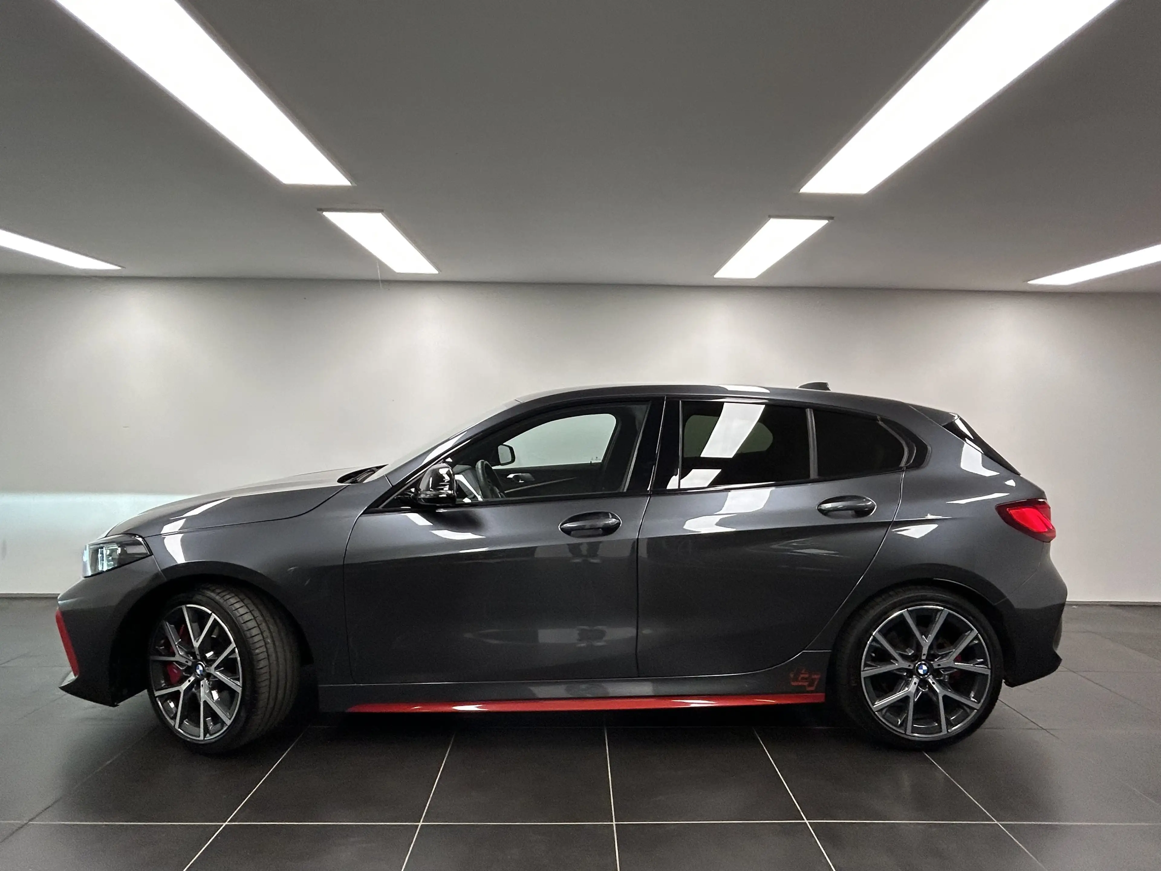 BMW 128 ti Hatch — photo 2