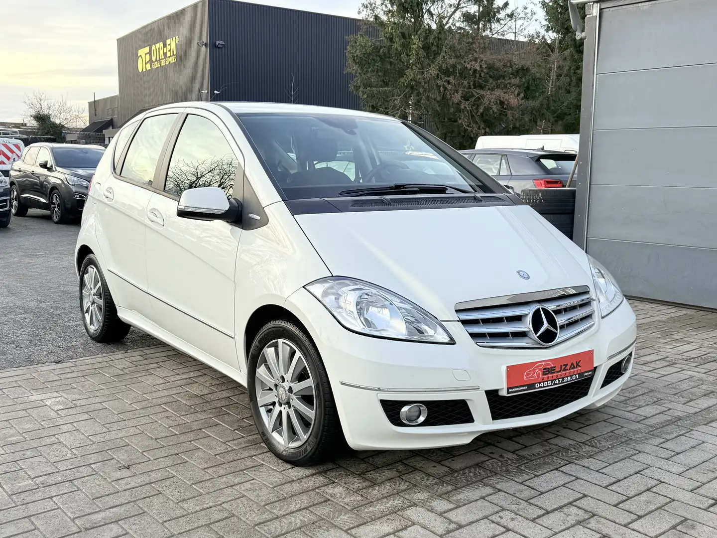 Mercedes-Benz A 160 A 160 BlueEFFICIENCY Avantgarde - 1
