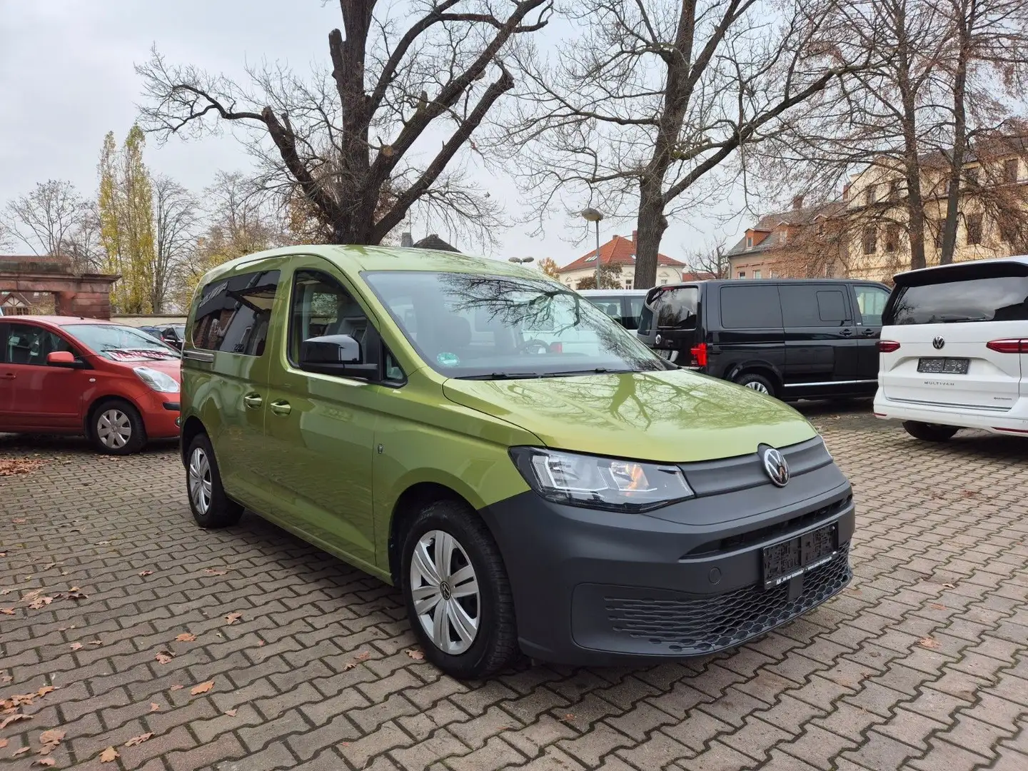 Volkswagen Caddy 2.0 TDi,4Motion,Navi,Klima,Sitzhzg,Ahk Grün - 1