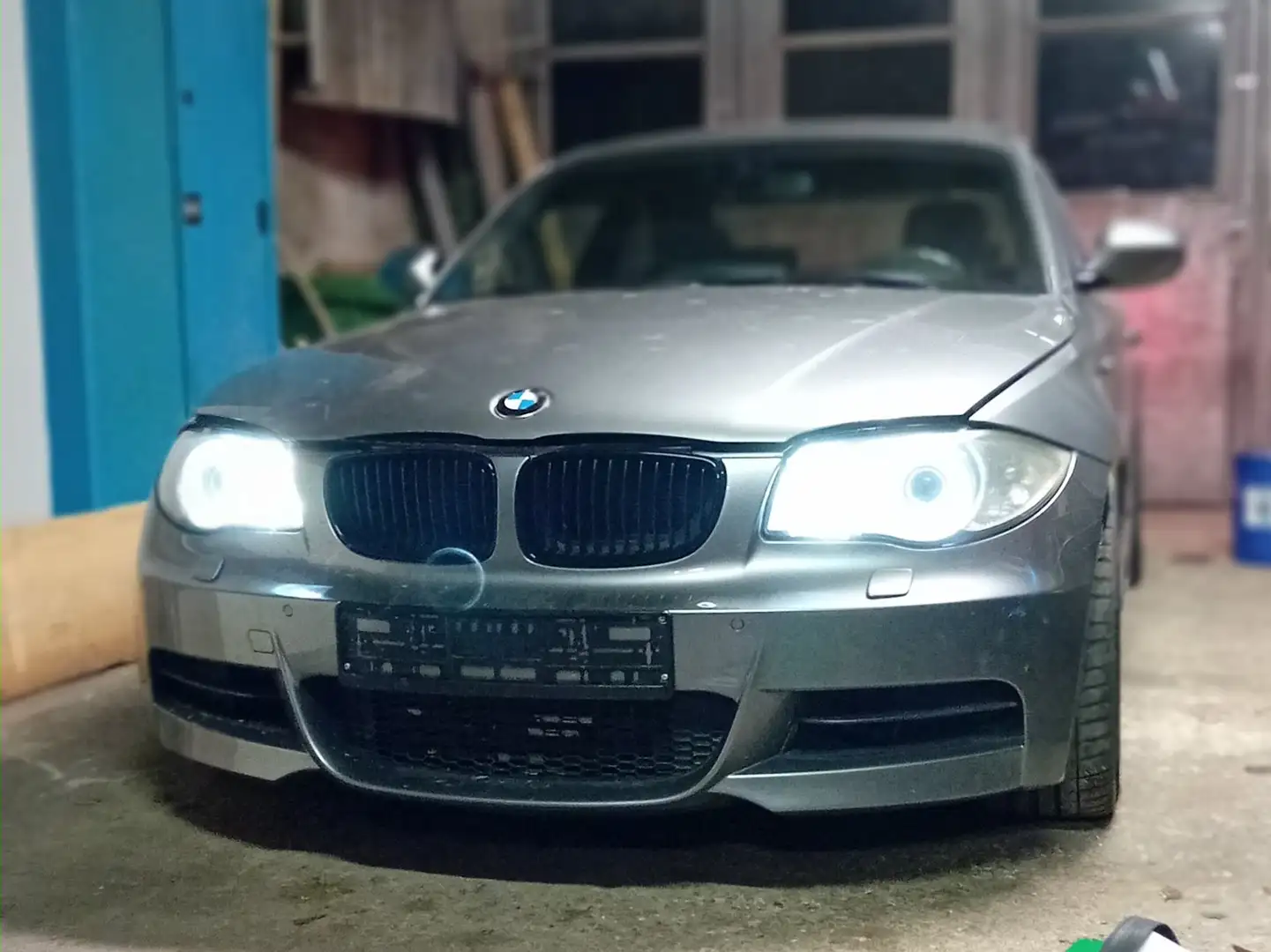 BMW 135 135i Coupé DKG Grau - 2