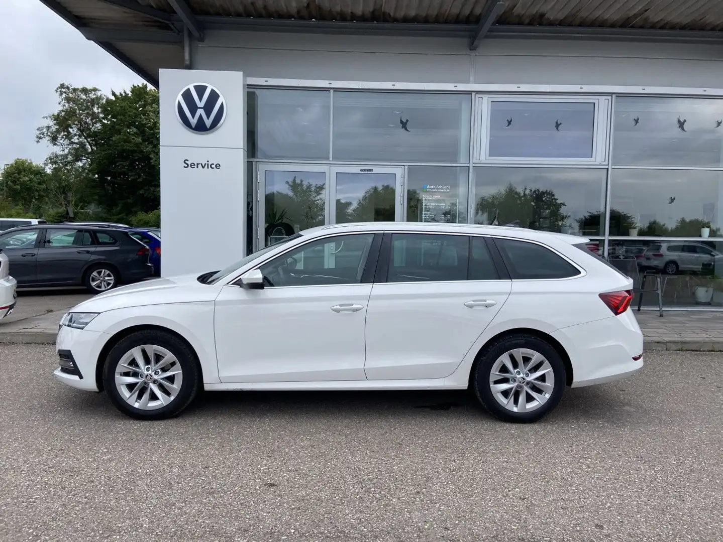 Skoda Octavia Combi 2.0 TDI Style NAVI-COLUMBUS+AHK+LE Weiß - 2