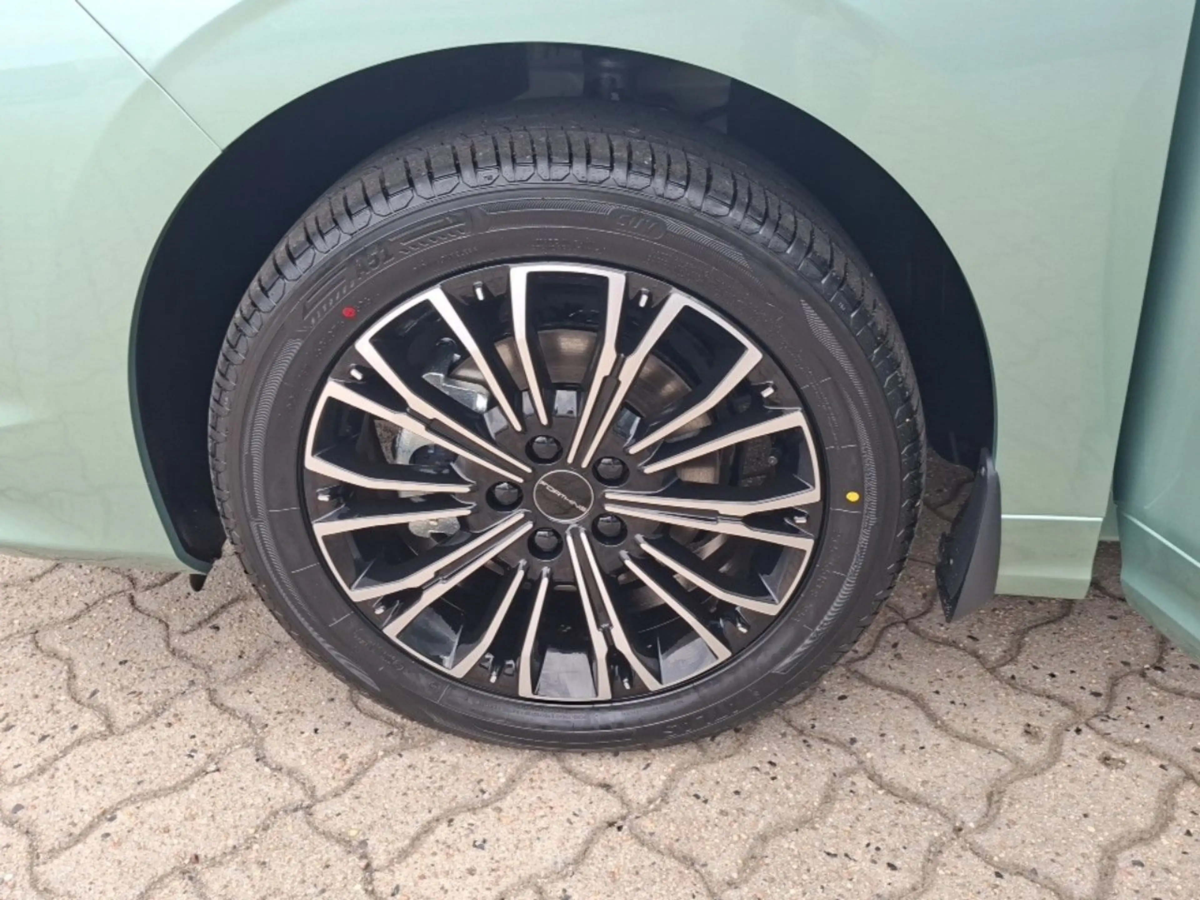 DFM Forthing 4 PHEV Plug in Hyb. Umweltbonus möglich — photo 11