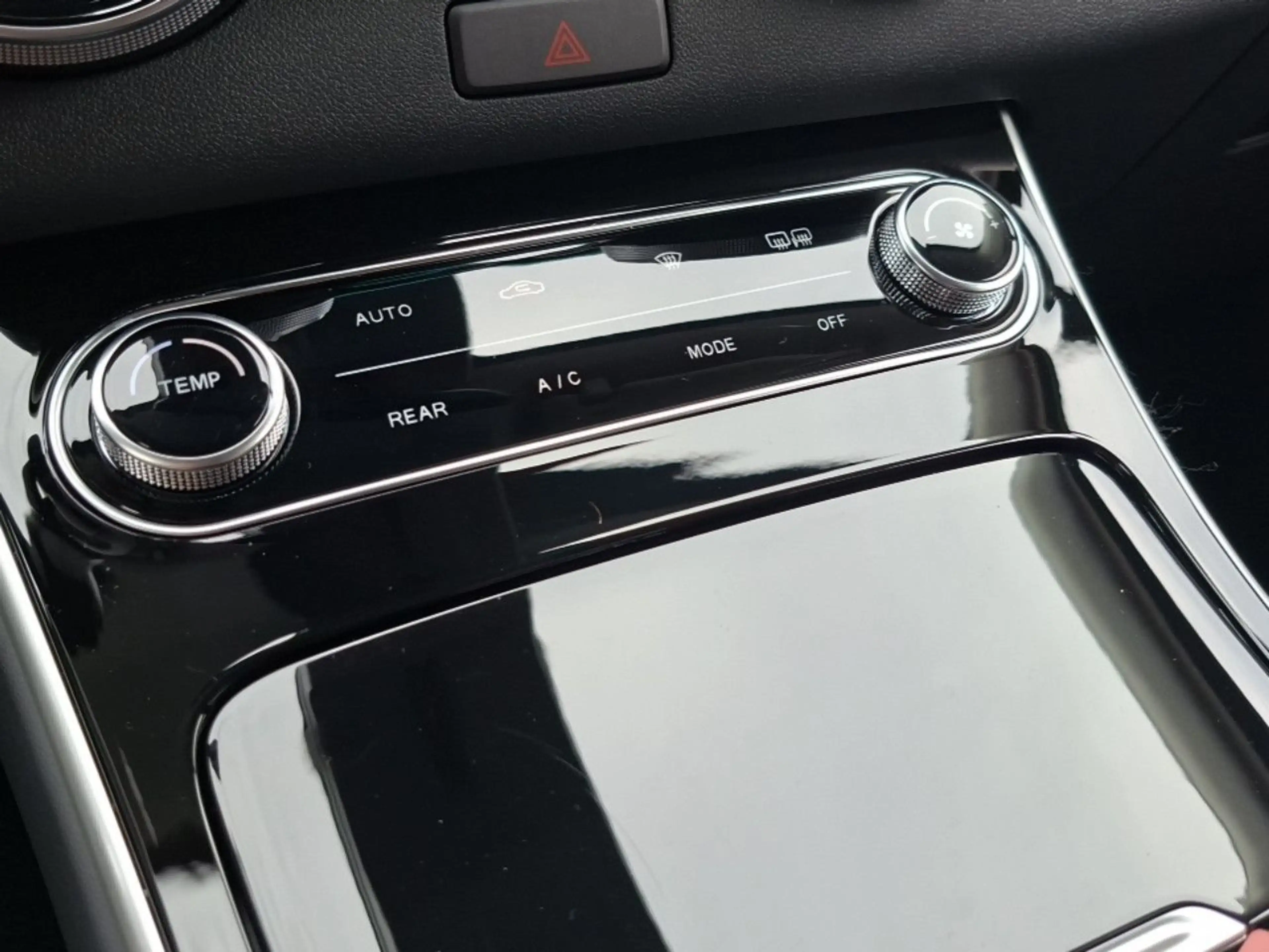DFM Forthing 4 PHEV Plug in Hyb. Umweltbonus möglich — photo 14