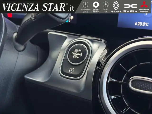 Mercedes-Benz GLB view 13