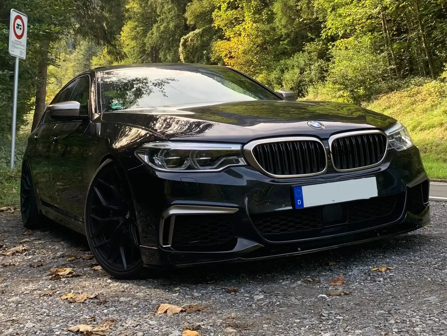 BMW M550 M550 i xDrive G30 Black - 1