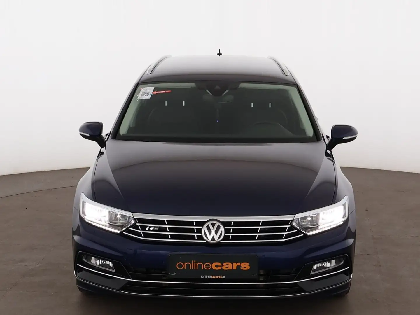 Volkswagen Passat Variant 2.0 TDI 4Motion R-Line Aut LED AHK Blau - 2