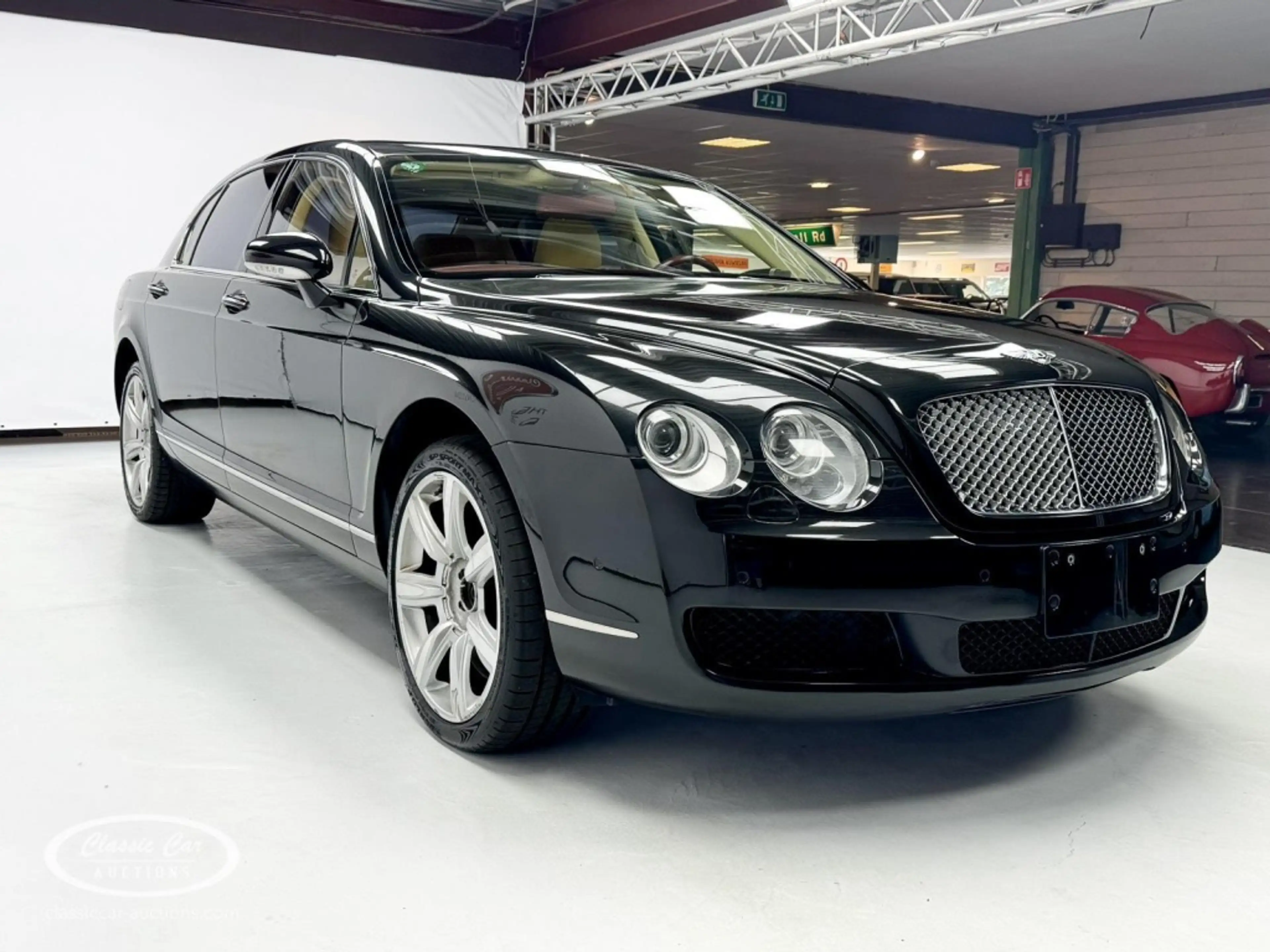 Bentley Flying Spur - ONLINE AUCTION — photo 3