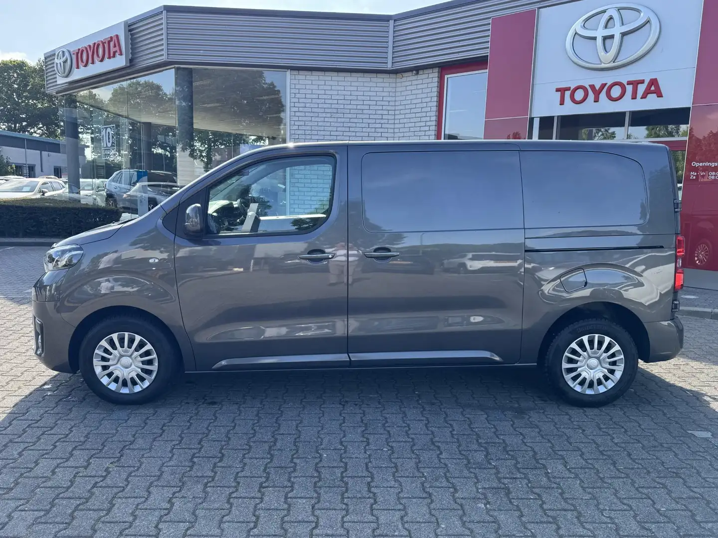 Toyota Proace Worker 2.0 D-4D 122PK PROFESSIONAL 3-PERS TREKHAAK Gris - 2