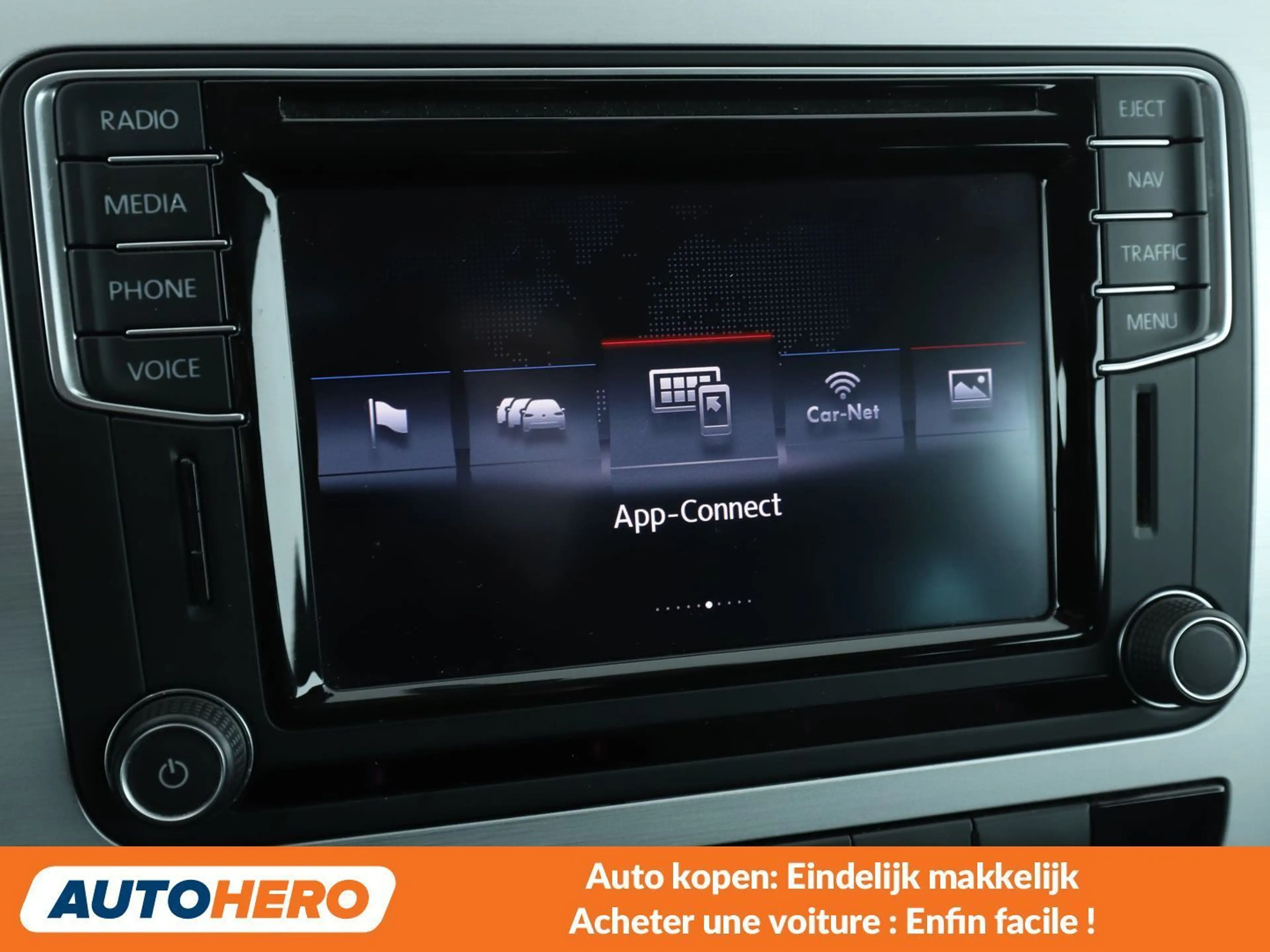 Volkswagen Scirocco 2.0 TSI BlueMotion — photo 7