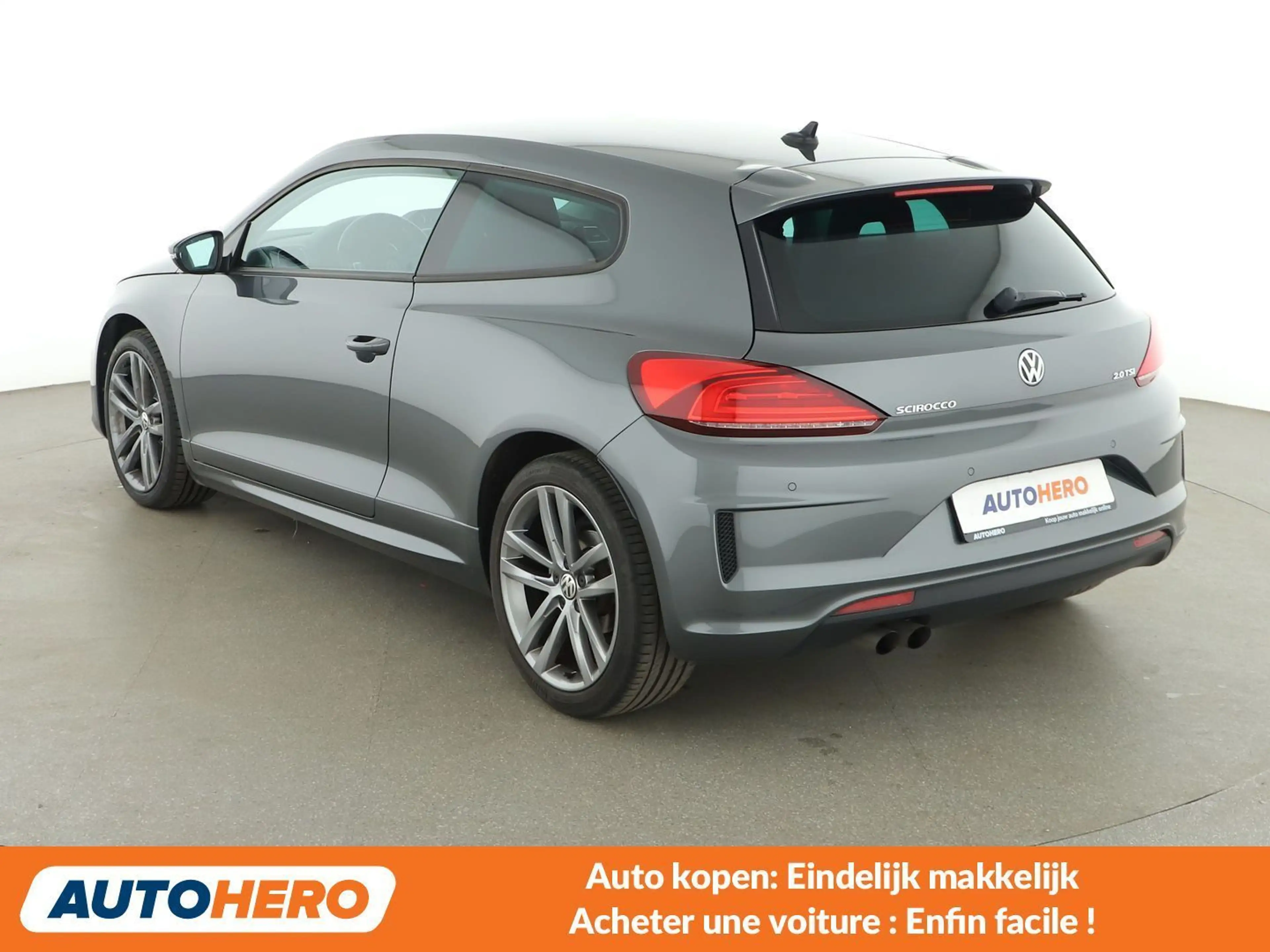 Volkswagen Scirocco 2.0 TSI BlueMotion — photo 4