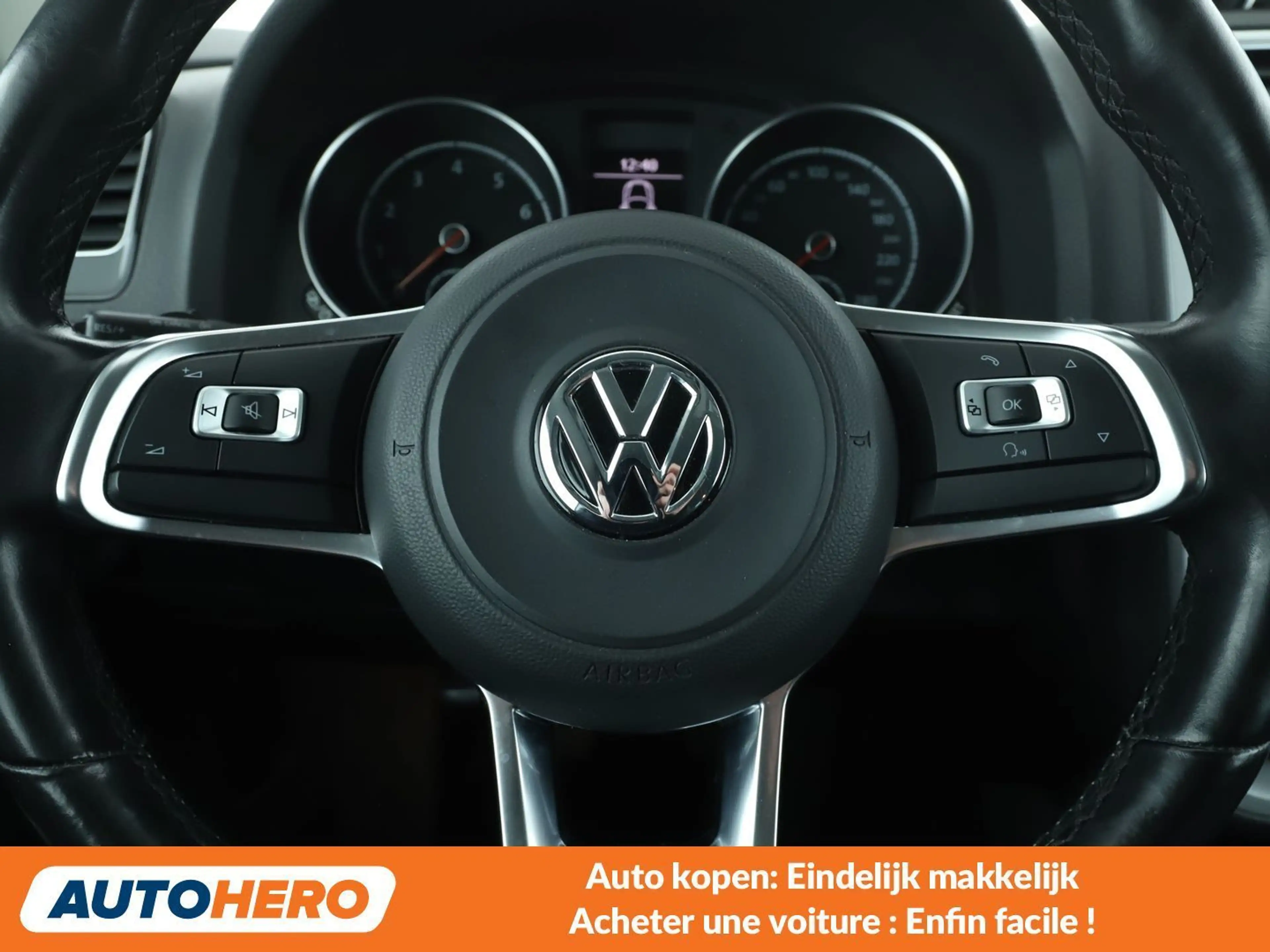 Volkswagen Scirocco 2.0 TSI BlueMotion — photo 5