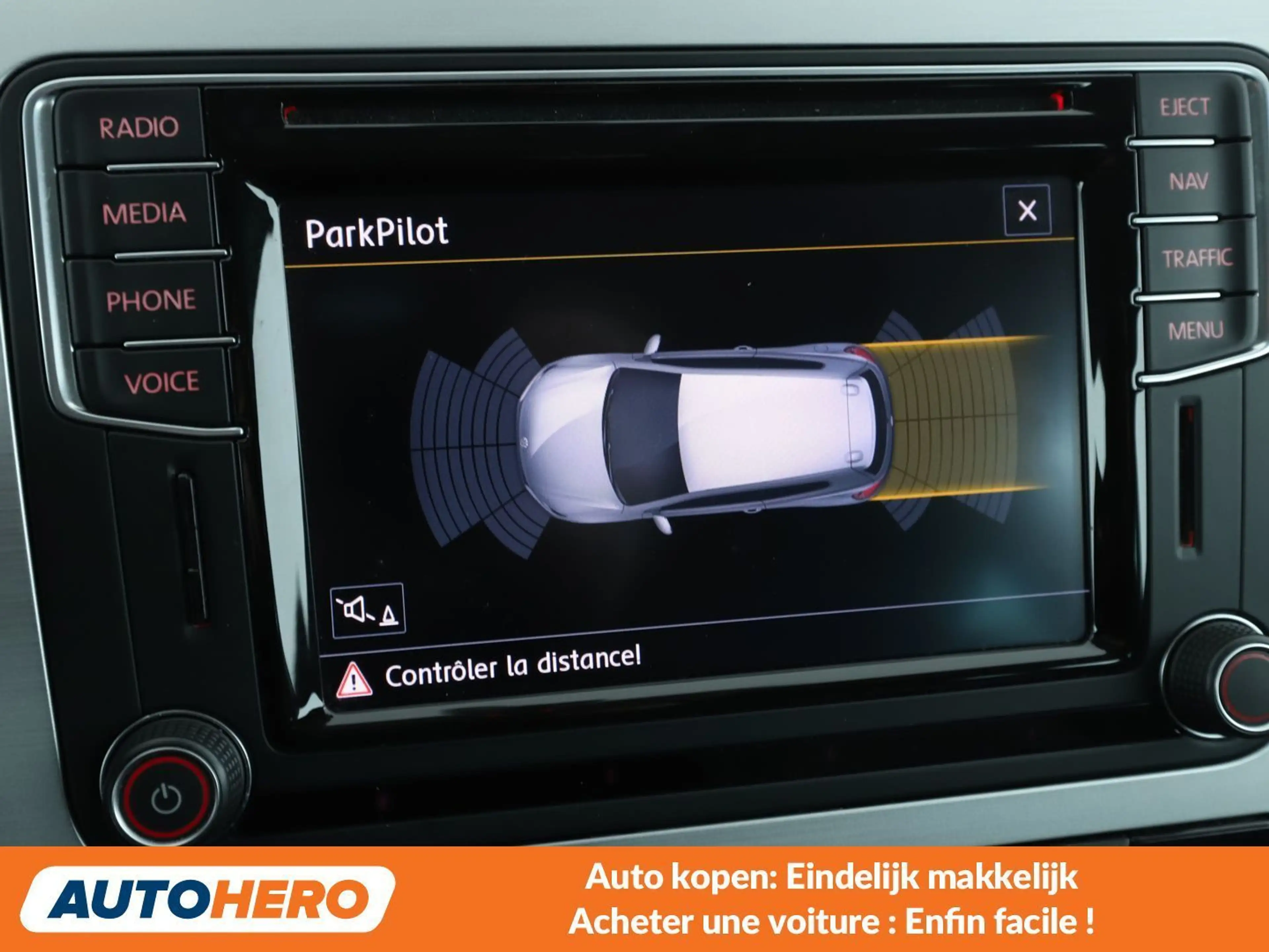 Volkswagen Scirocco 2.0 TSI BlueMotion — photo 9