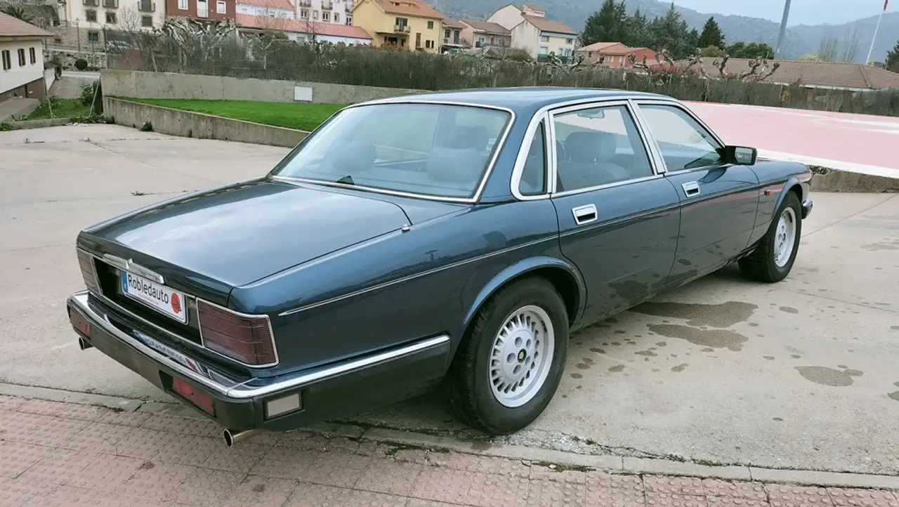 Jaguar XJ6 3.2 Sovereign Aut., foto 5