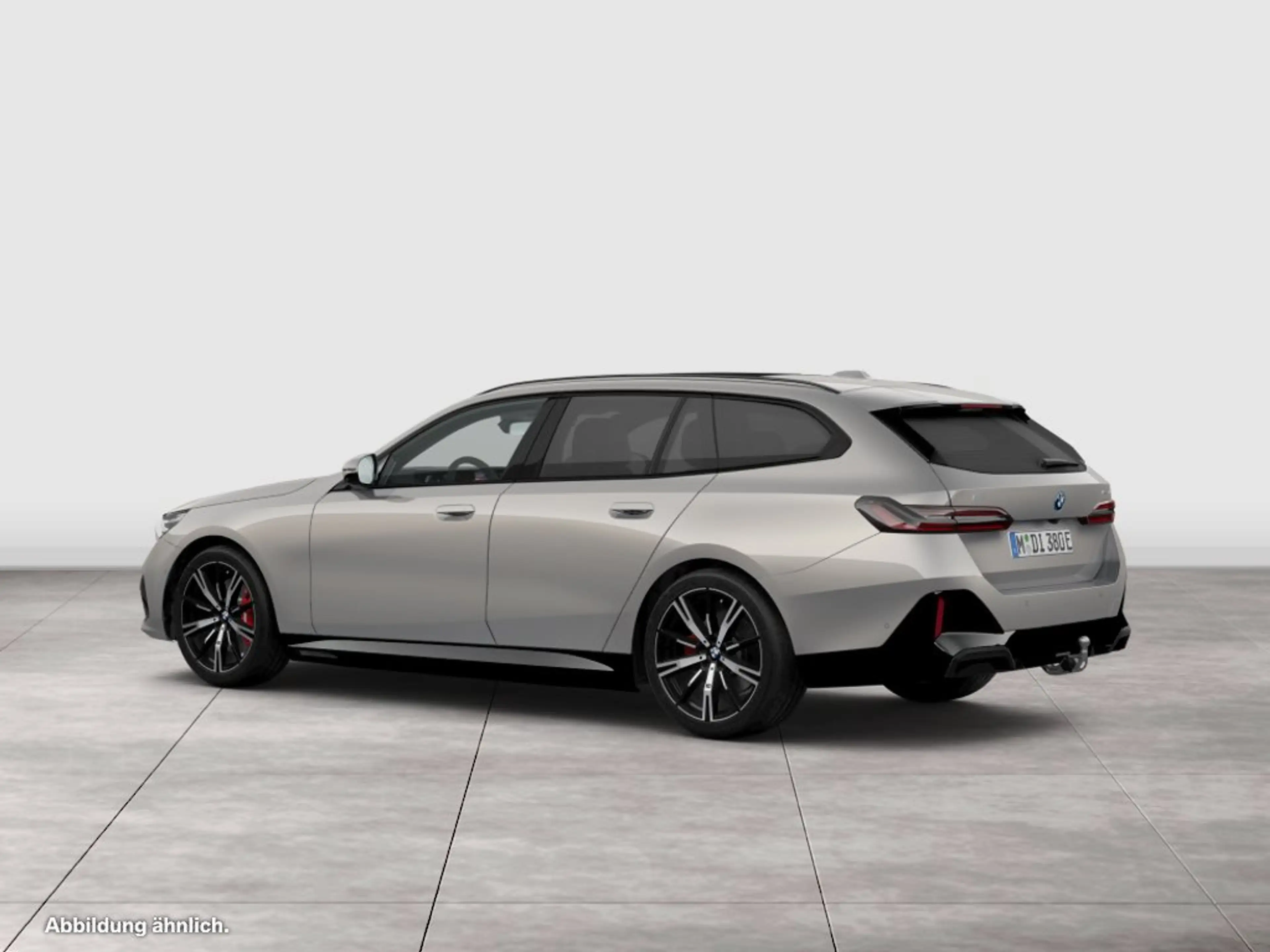 BMW i5 xDrive40 MSport HUD PANO ACC AHK RFK NAVI — photo 6