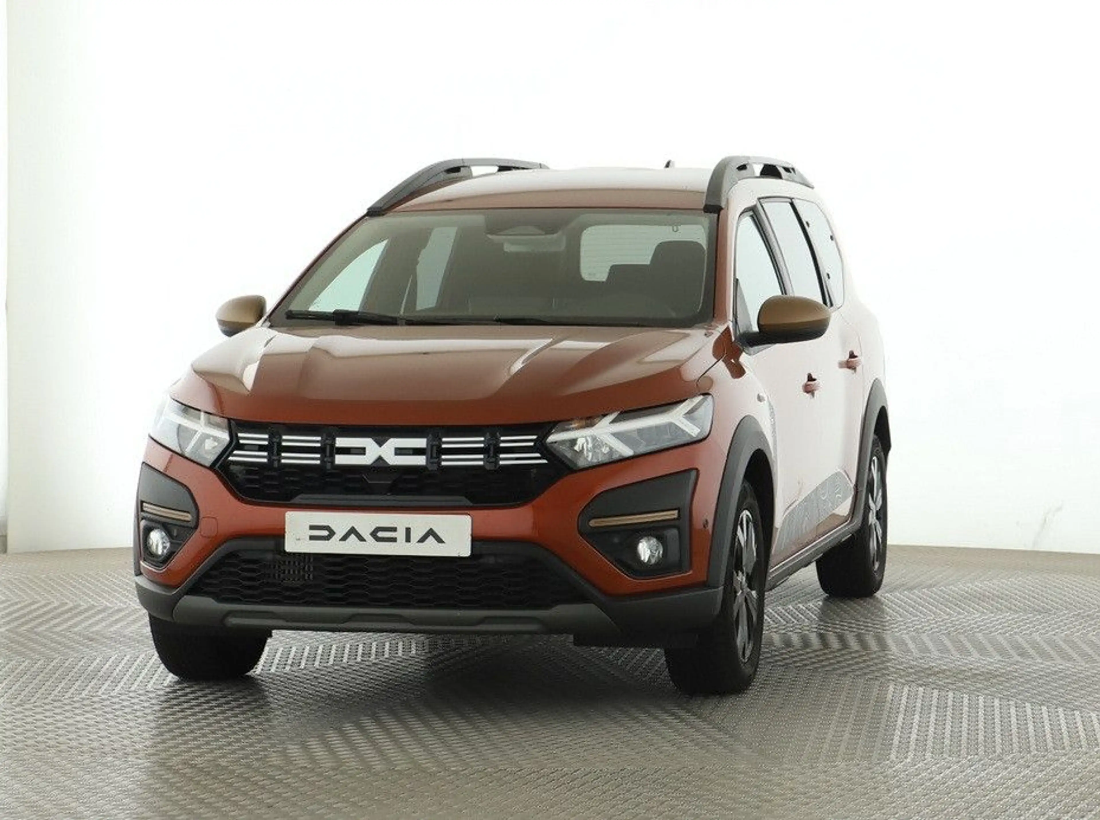 Dacia Jogger TCE 110*7-SITZER*Extreme+*NAVI*LED* — photo 2