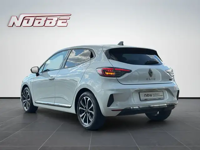 Renault Clio view 3